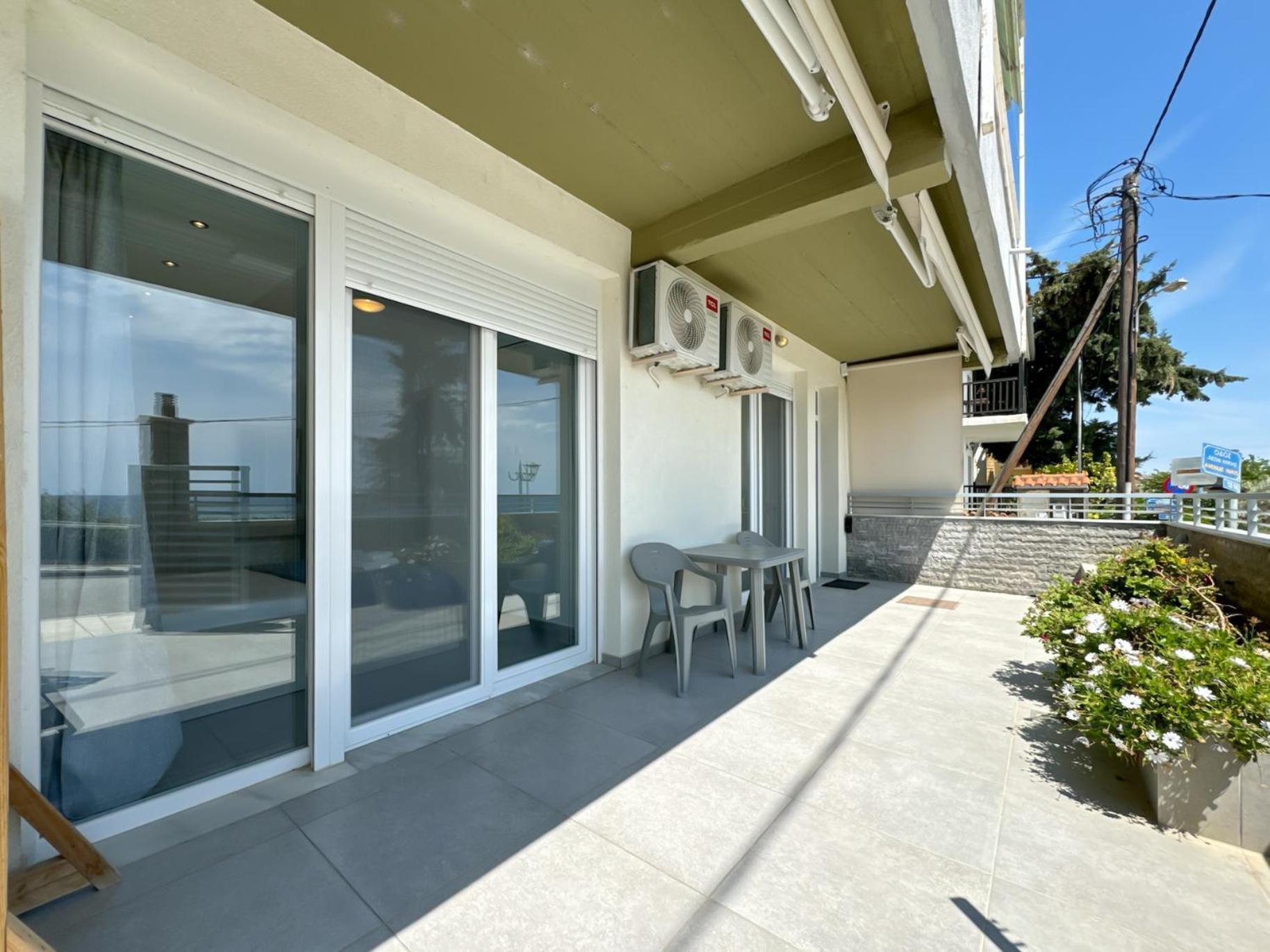 Blue Horizon 2 Apartment Nea Kallikrateia Exterior photo